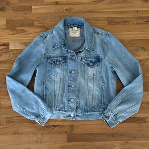 LEVI'S Women's Casual  Medium Wash Jean Jacket Lg